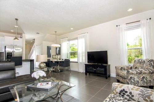 Tranquil Villa 1540