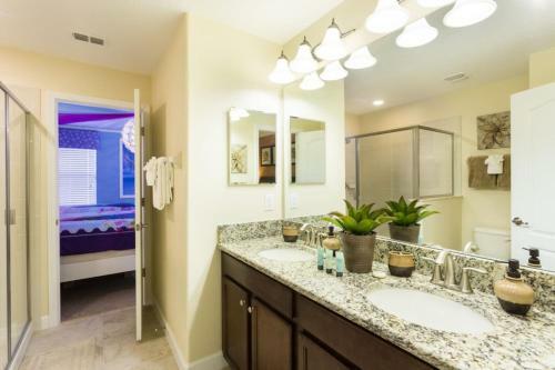 Champions Gate - Eight Bedroom Villa - Cg025
