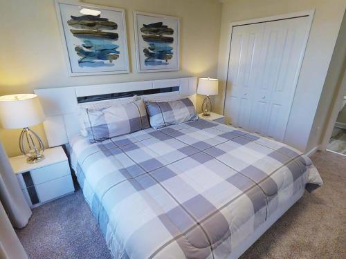 Aco Six Bedroom Home In Champions Gate (1705)