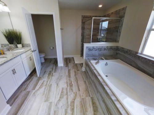 Aco Six Bedroom Home In Champions Gate (1705)