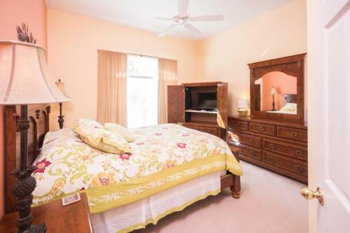 Lyn's Highlands Reserve Villa - Five Bedroom Home