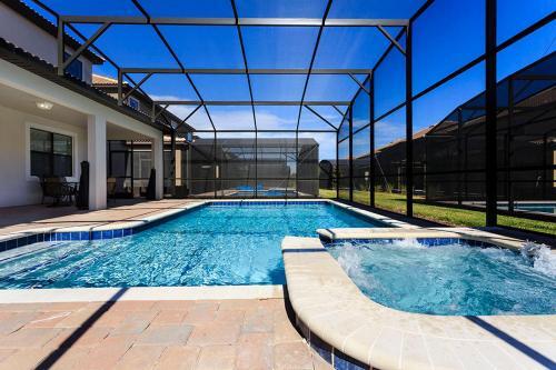 Champions Gate - Eight Bedroom Home - Cg016