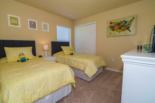 Robin Hill 15830 Villa