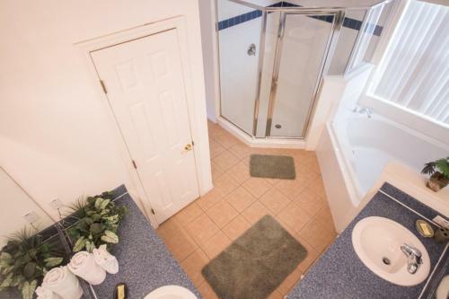 Linda's Highgate Park Villa - Four Bedroom Home