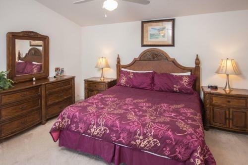 Linda's Highgate Park Villa - Four Bedroom Home