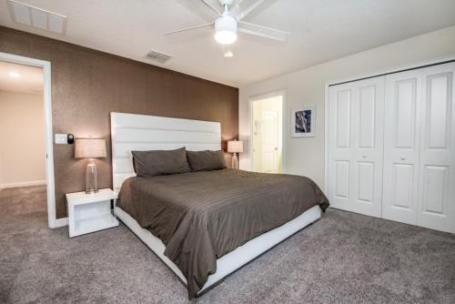 1590 Moon Valley Dr Townhouse 1590mv