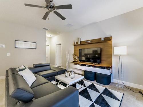 Solterra Resort Gold - T86 Holiday Home
