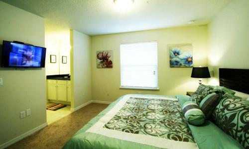 8 Br Villa #1189 At Windsor Of Westside
