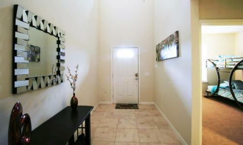 8 Br Villa #1189 At Windsor Of Westside