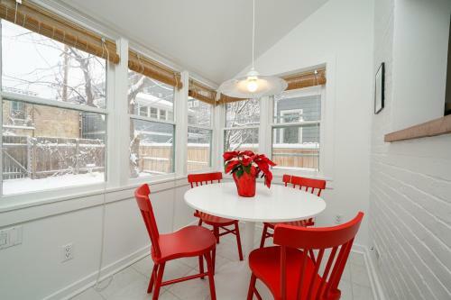 1741 Emerson St Home