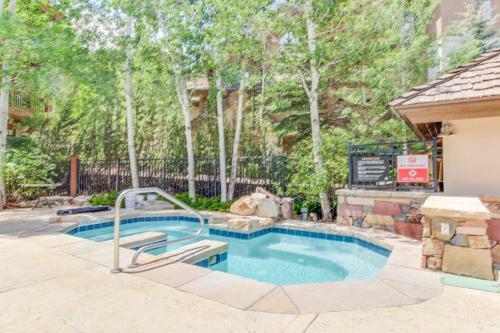 Pinecone Lodge In Arrowhead