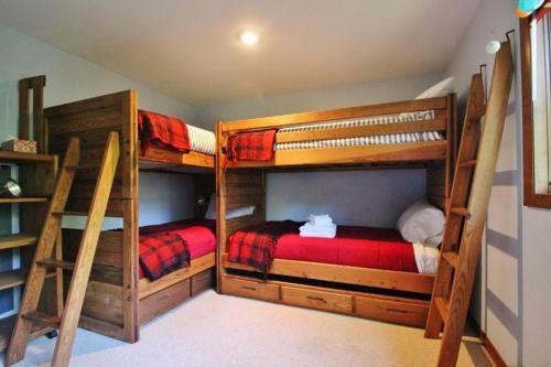 Apartamento The Woods Condo - Ski In/out