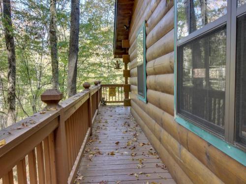 Tree Song Mountain Creek Cabin