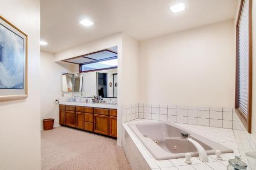 Moonlight Beach Home