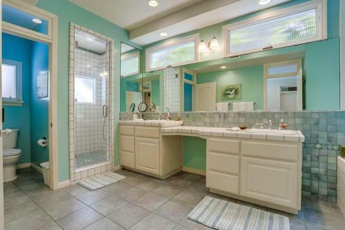 Grandview Home