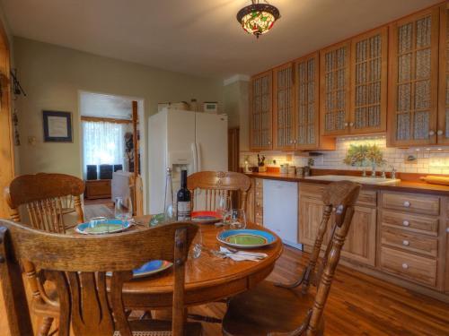 New! Edelweiss Mountain Haus -- E.v. Reg # 3386 Cottage