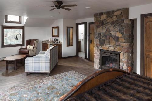 Lodge The Landing At Estes Park