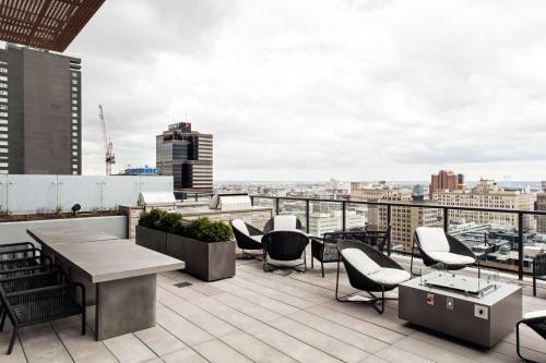 Apartamento Midtown Village 2005