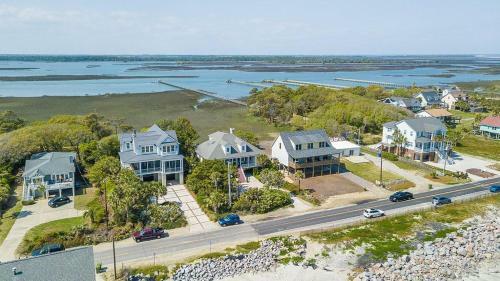 East Ashley Avenue 1414 - Trade Winds Home