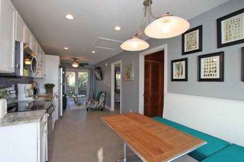 Apartamento West Ashley Avenue 0807 - Couples @ Cabana Blue Apts