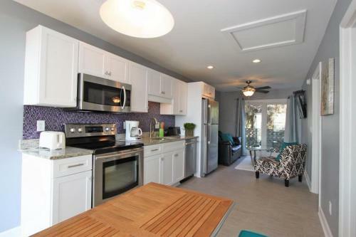 Apartamento West Ashley Avenue 0807 - Couples @ Cabana Blue Apts