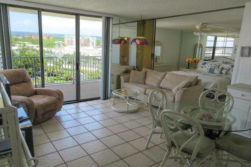 Estero Beach & Tennis #1108a Apartment