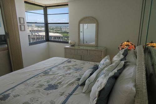 Estero Beach & Tennis #1108a Apartment