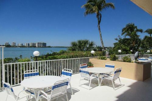 Lovers Key Beach Club #1102 Apartment