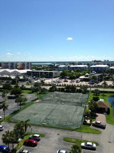 Estero Beach & Tennis #1001b Apartment
