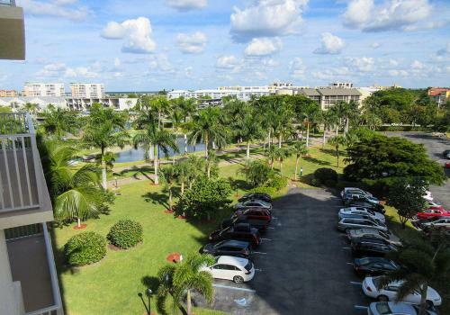 Estero Beach & Tennis #503c Apartment