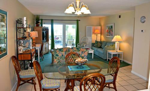 Apartamento Emerald Isle 312 Condo
