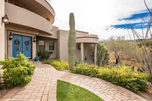 Extravagant Fountain Hills Estate Home