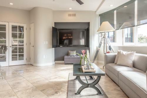 Extravagant Fountain Hills Estate Home