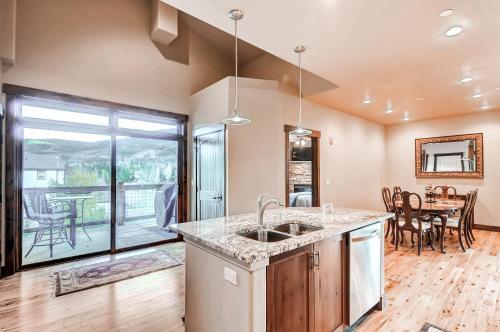 Apartamento 118 Ave 1 Frisco Condo