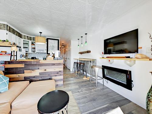 6102 Seawall Blvd Cottage Unit 268