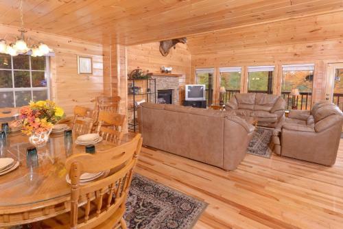Love & Laughs #11 - Seven Bedroom Cabin