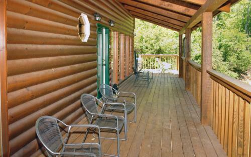 Love & Laughs #11 - Seven Bedroom Cabin