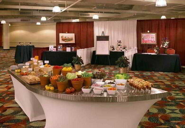 Hotel Detroit Marriott At The Renaissance Center