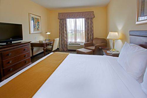 Holiday Inn Express Hotel & Suites Pearland