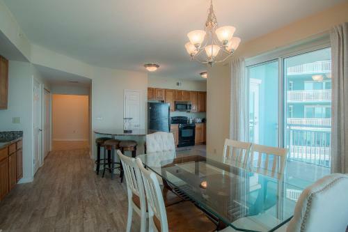 Legacy II 701 Deluxe - Three Bedroom Apartment