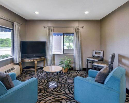 Hotel Quality Inn And Suites Grand Prairie