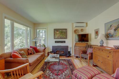 Living Color Cottage