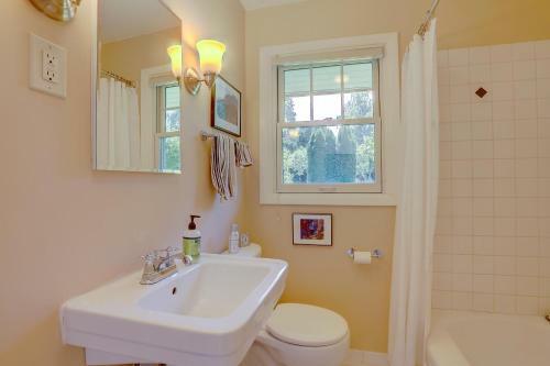 Living Color Cottage