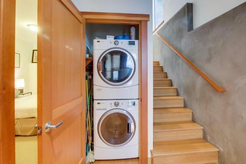 Riverview Loft