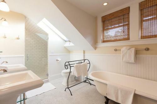 Cascade Chic-rvr Vw-ac-3br/2b