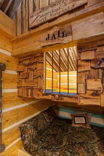 Bed & Breakfast Fox Pass Cabins