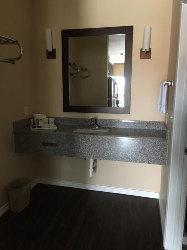 Hotel Americas Best Value Inn - Fm 529