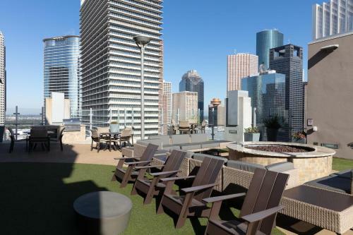 Apartamento Downtown Housky One-bedroom 1604