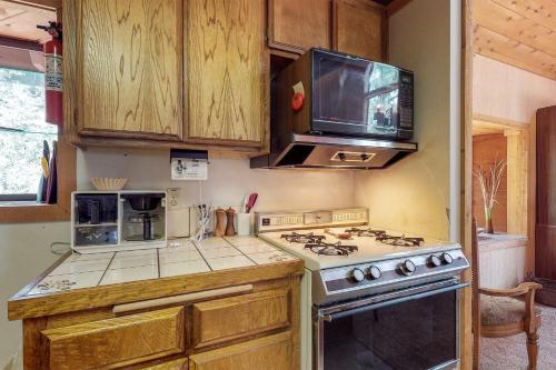 Cedar Creek Cabin