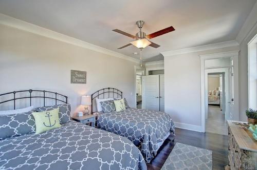 2301 Palm Boulevard Home